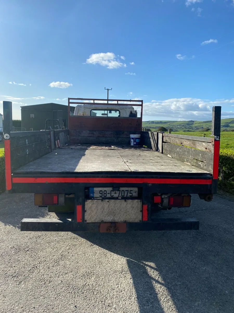 Isuzu NPR Truck - Image 2