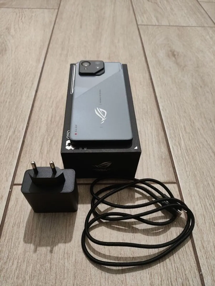 Phones - Image 2