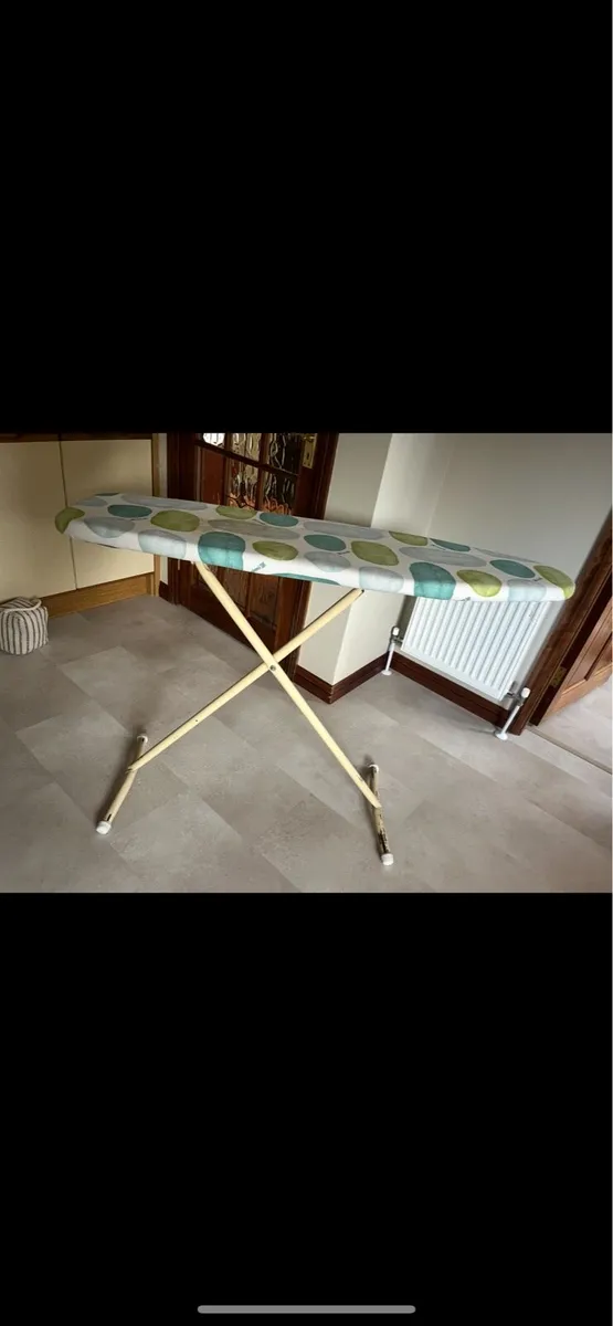 6 chairs , chaise lounge, iron board and cover - Image 4