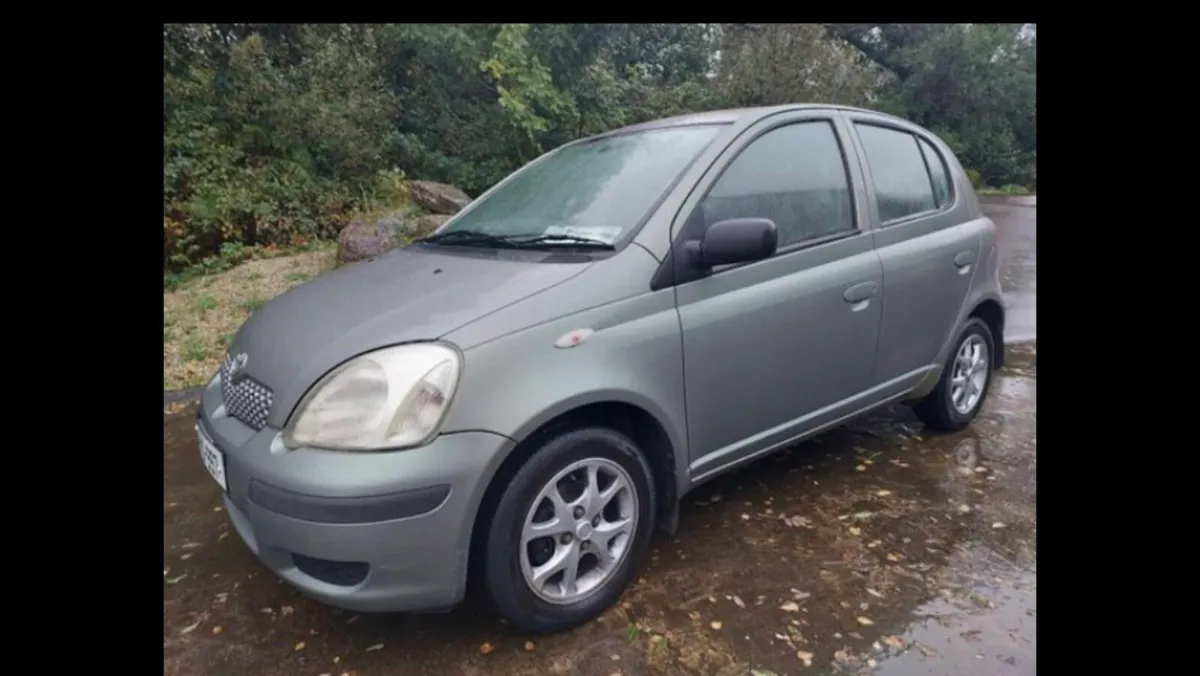 2004 TOYOTA YARIS 1 LITRE NO OFFERS €350 NO OFFERS - Image 1