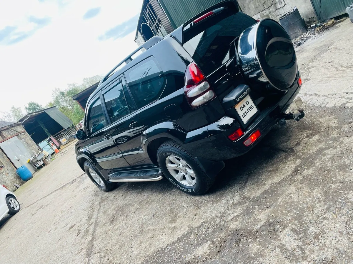 Toyota landcruiser - Image 2