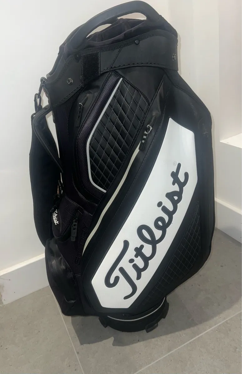 Titleist Tour Series Stadry Bag - Image 1
