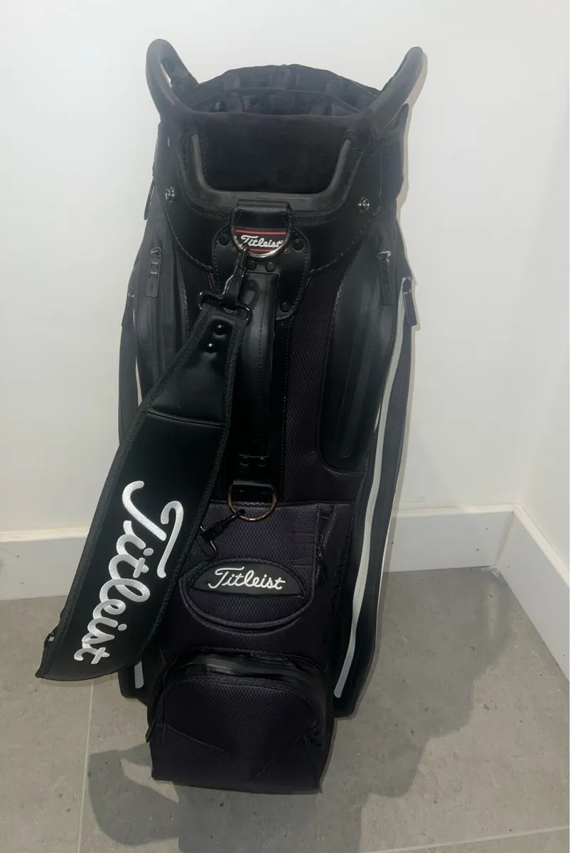 Titleist Tour Series Stadry Bag - Image 4