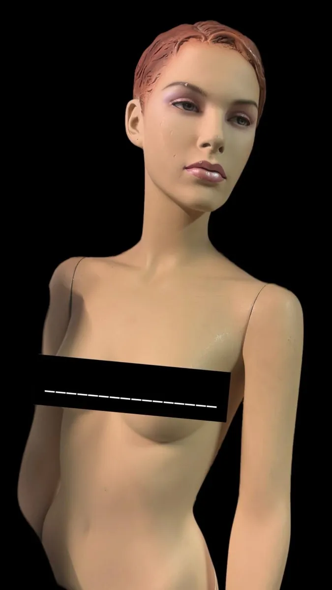 Retail Models - Image 1