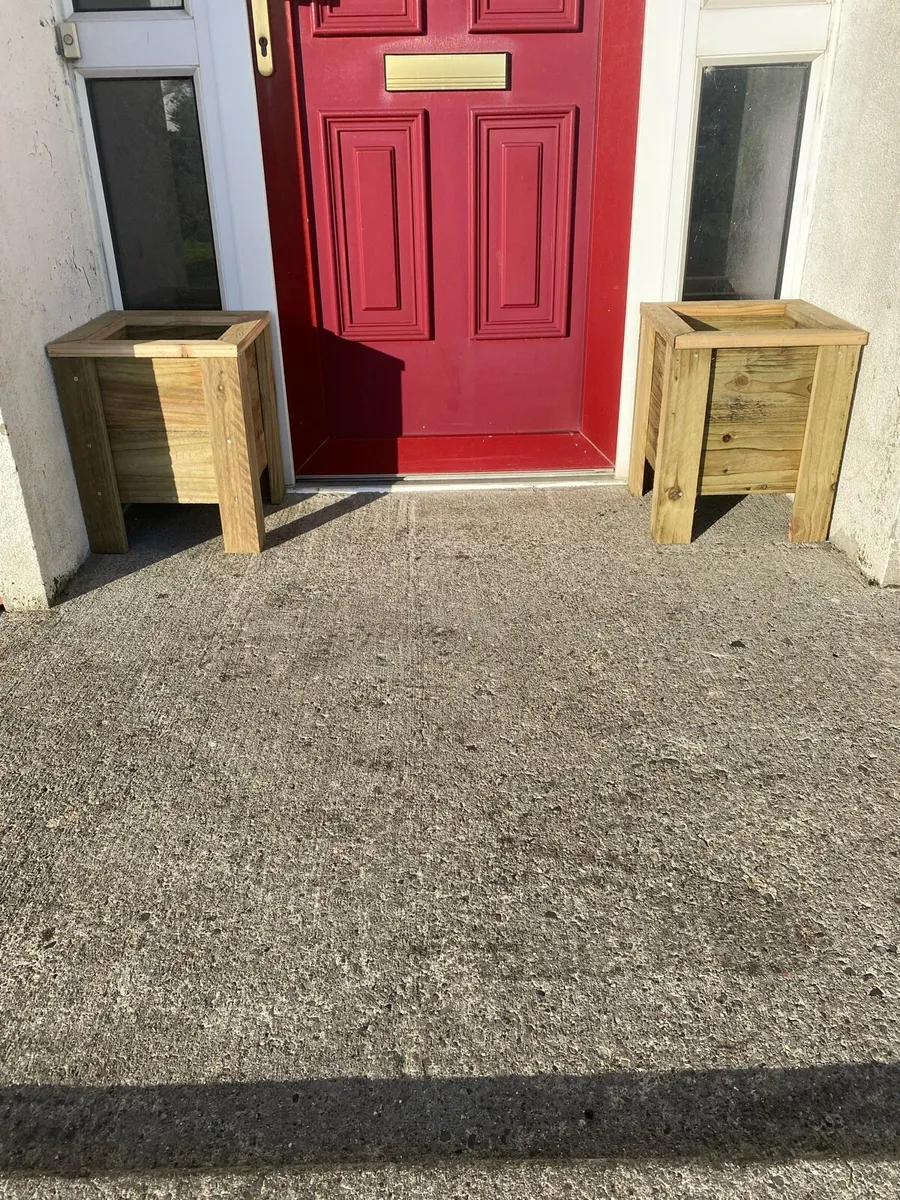 Flower boxes - Image 2