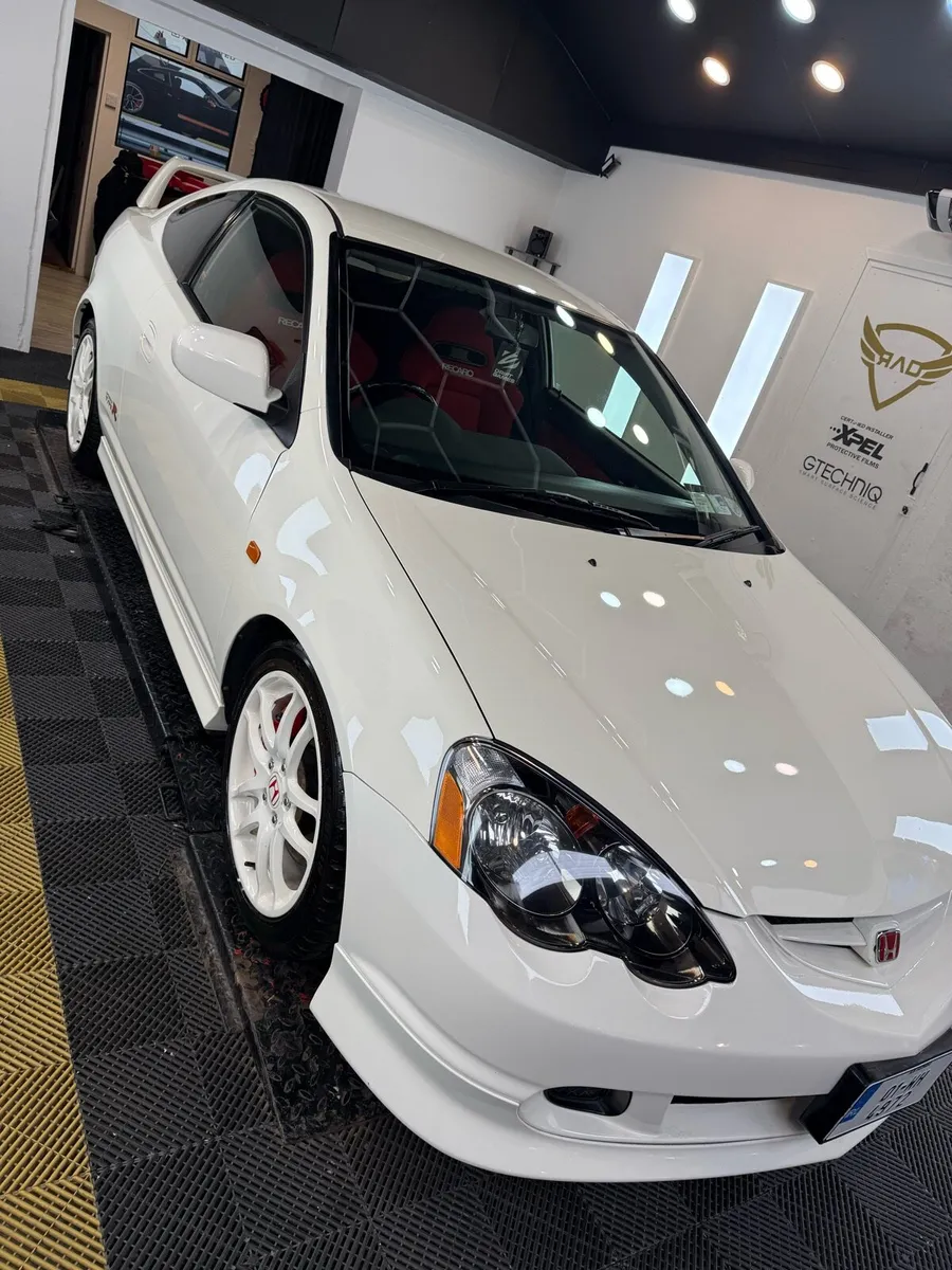 Dc5 Integra Type R - Image 1