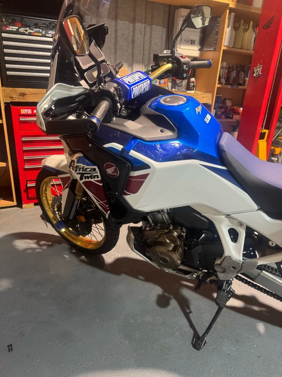 Africa twin 1100 - Image 3