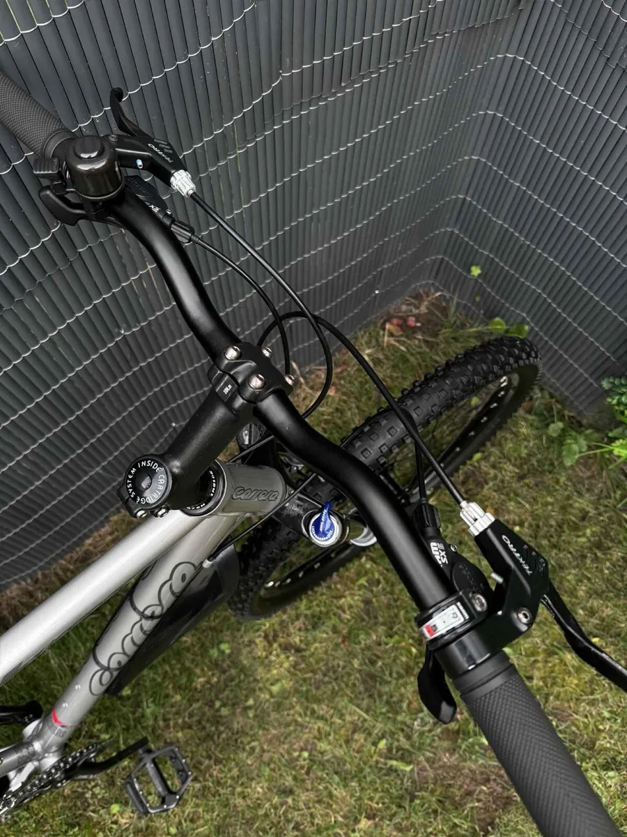 Carrera Mountain Bike Size L - Image 3