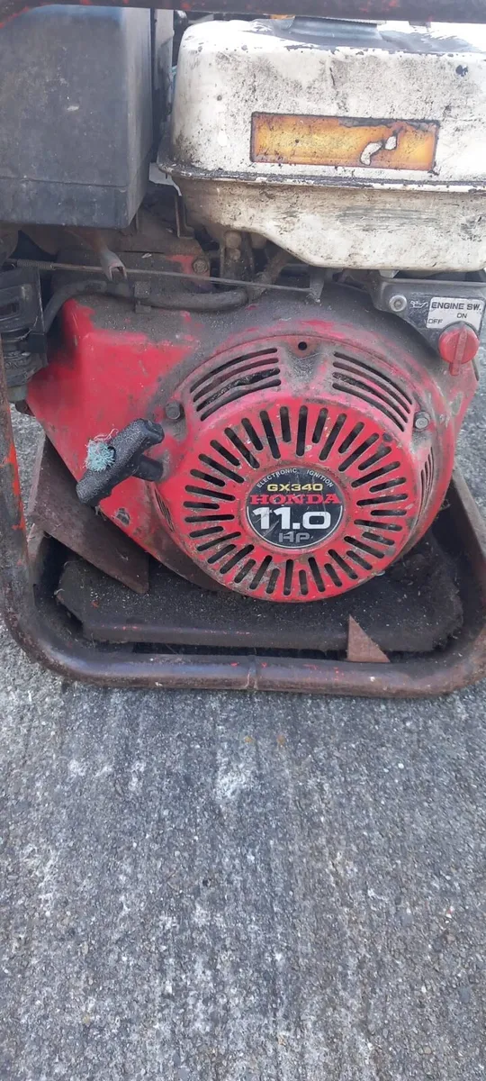 Honda generator - Image 1