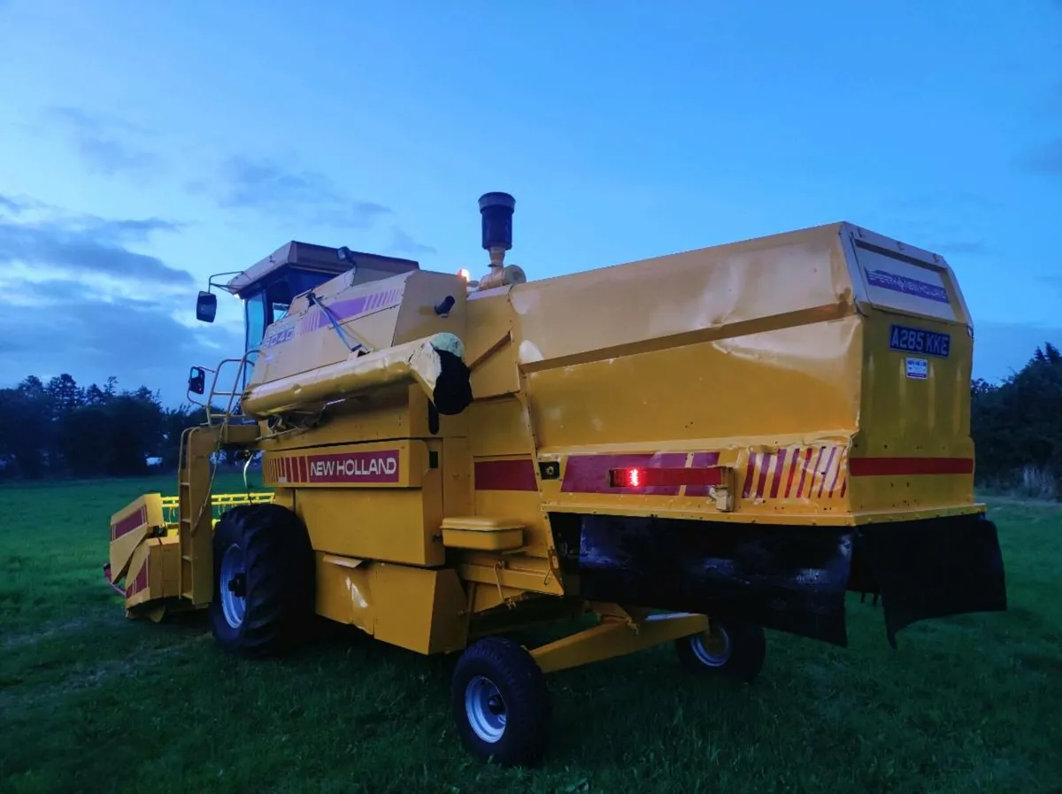 Combine harvester Clayson 8040 - Image 4
