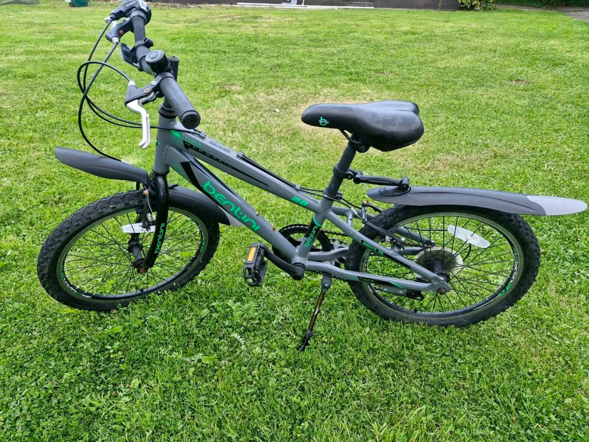 Child's Bentini bike - Image 1