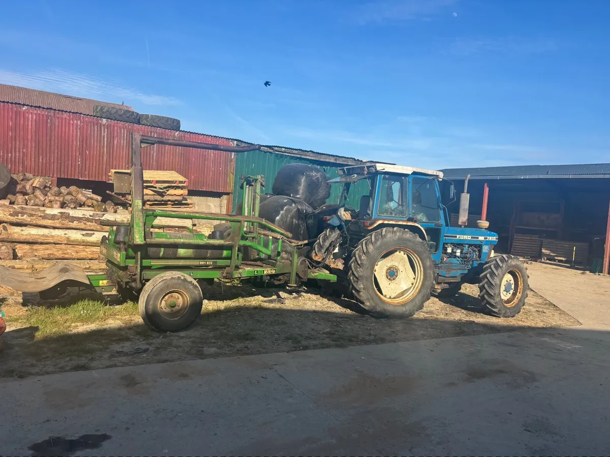 Tractor - Image 1