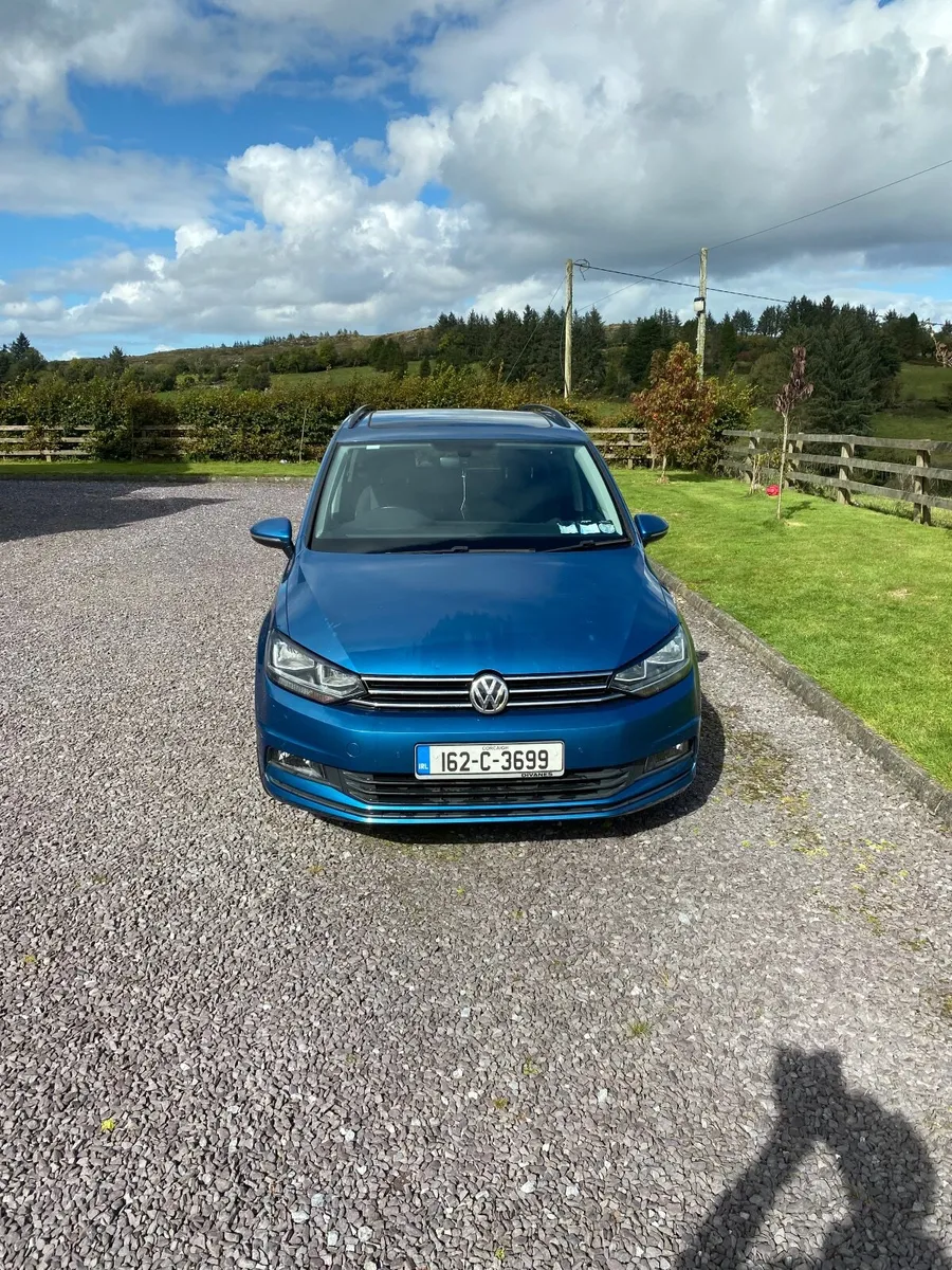 Volkswagen Touran 2016 - Image 1
