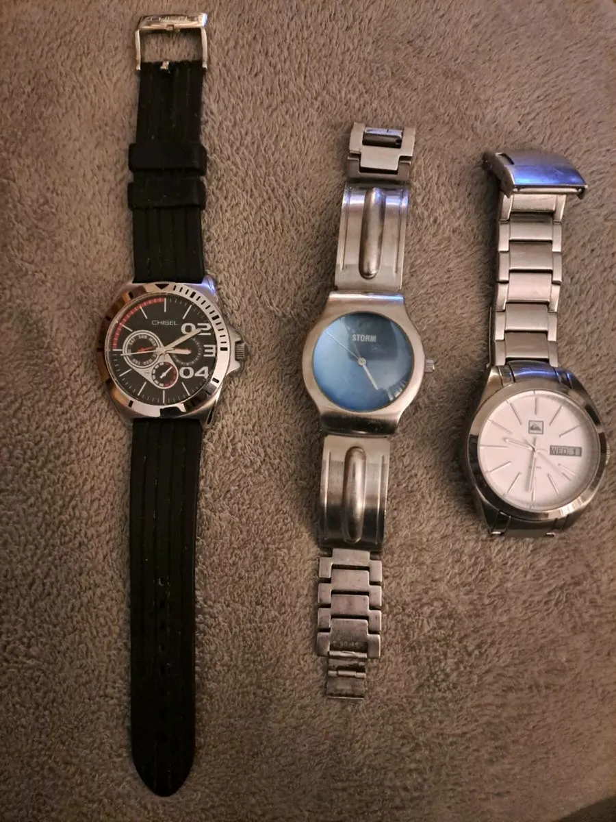 Selection of watches - Image 1