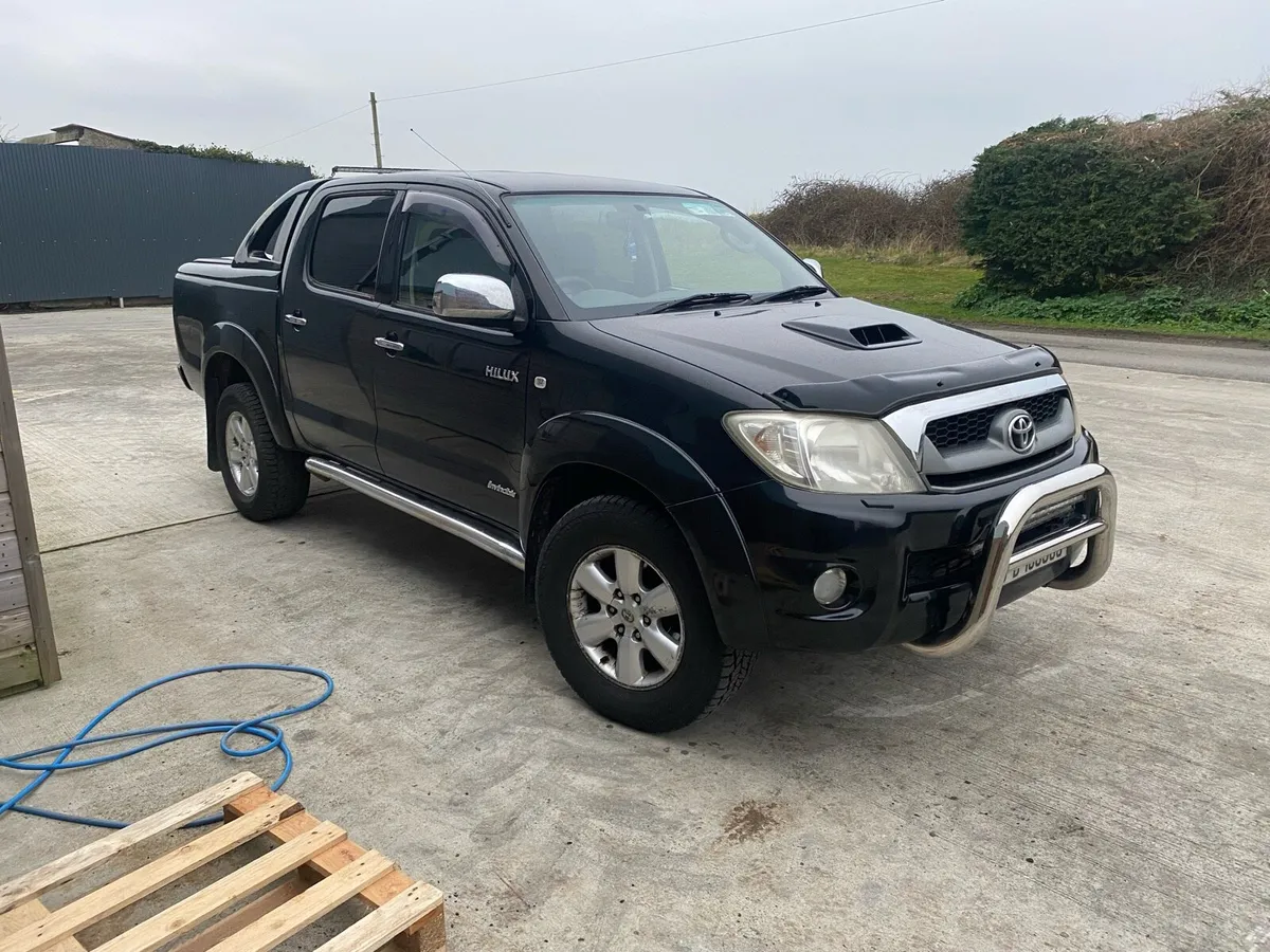 Toyota hilux - Image 2