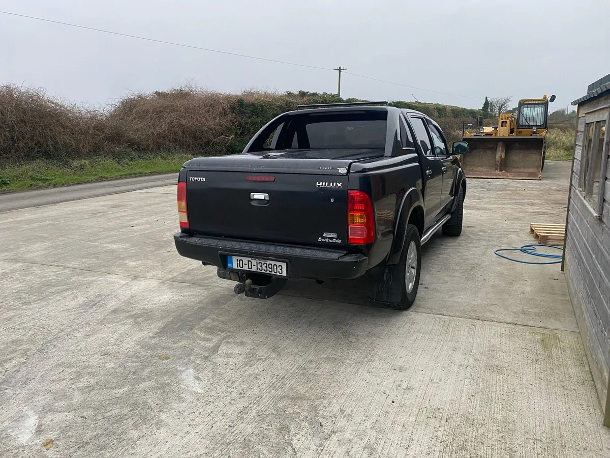 Toyota hilux - Image 3