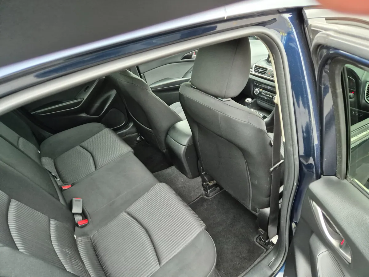 Mazda 3 Diesel 2.2. Mazda Service History. - Image 4