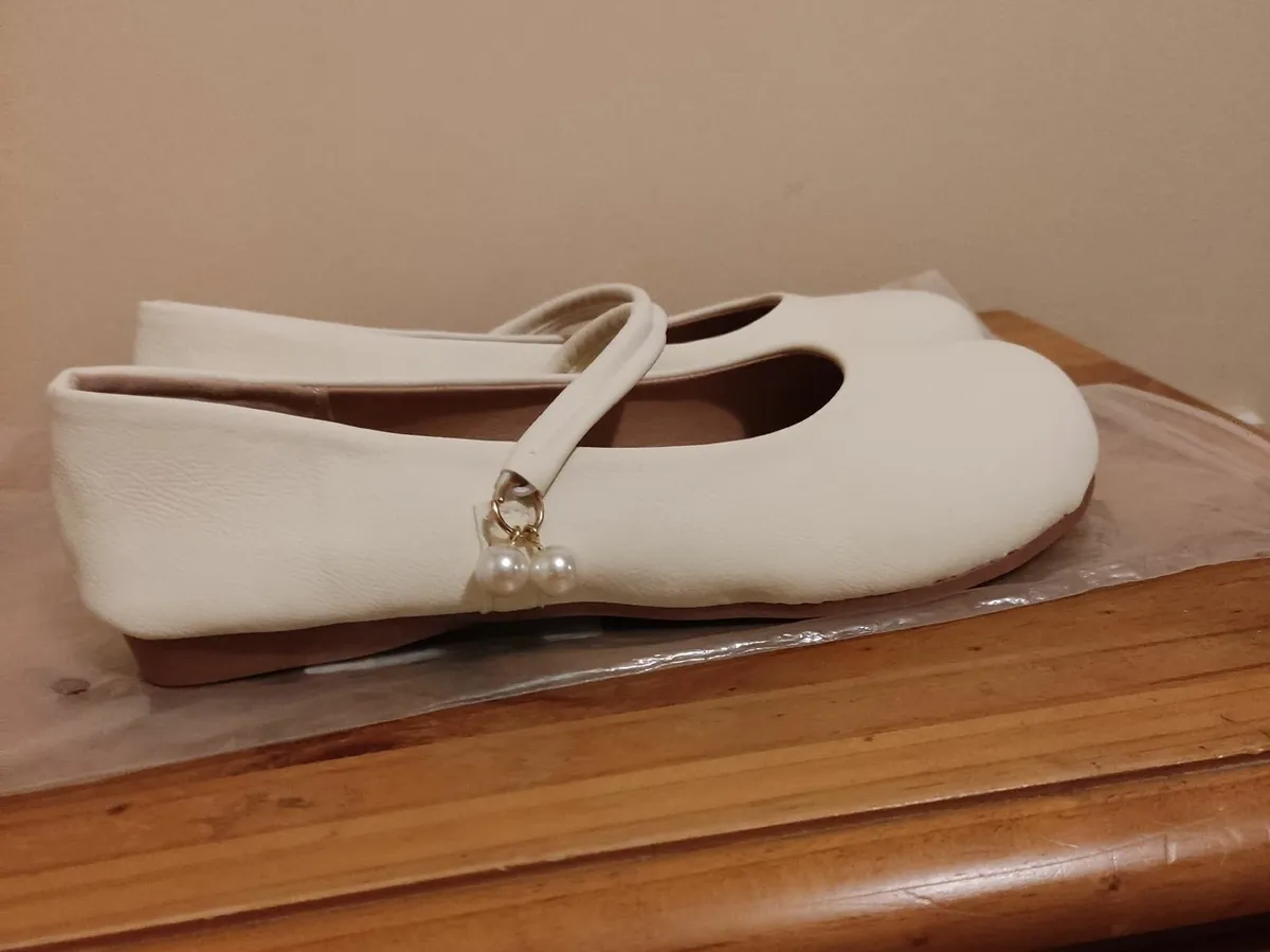 Women's Mary Jane Flat Shoes NEW - Image 2