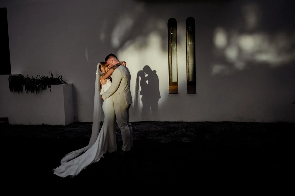 Wedding dress - Image 2