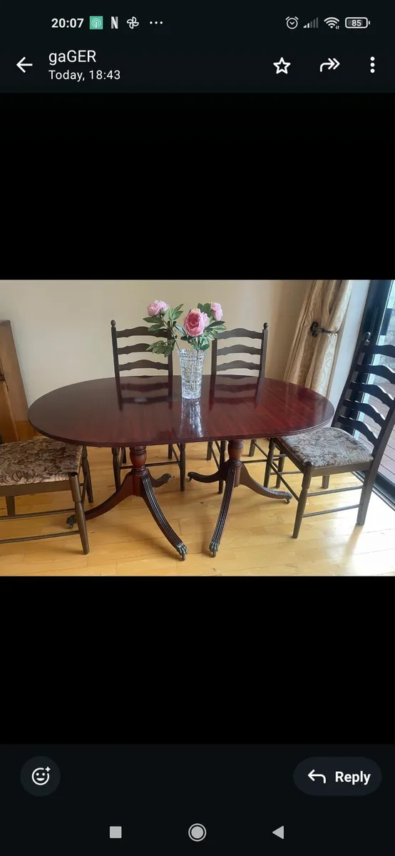 Dining room table and chairs - Image 1