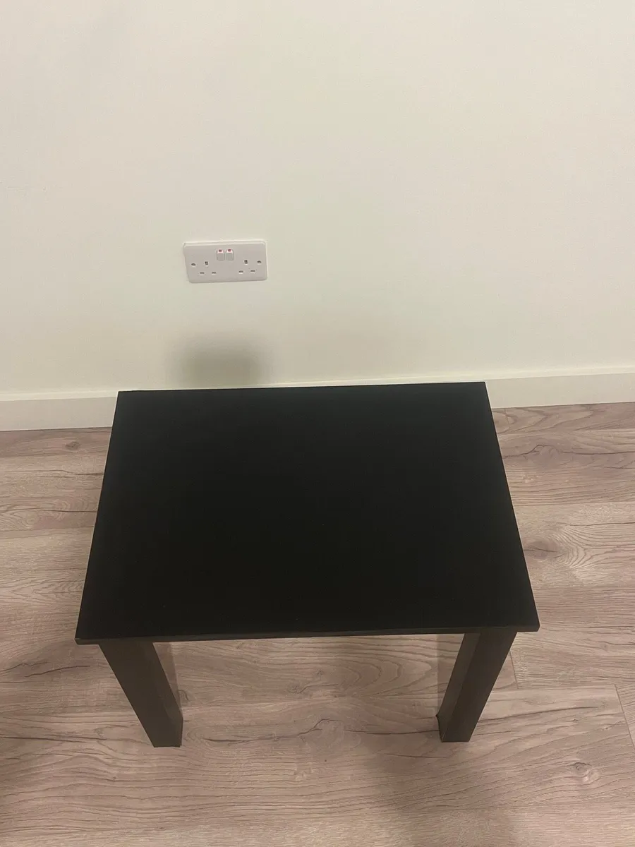 Black side table - Image 2
