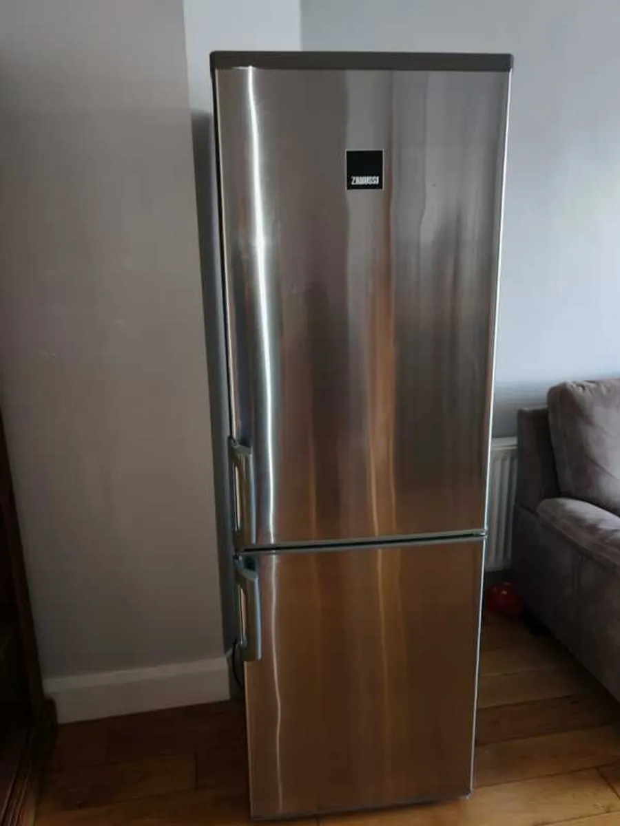 Fridge Freezer 60/40 - Image 1