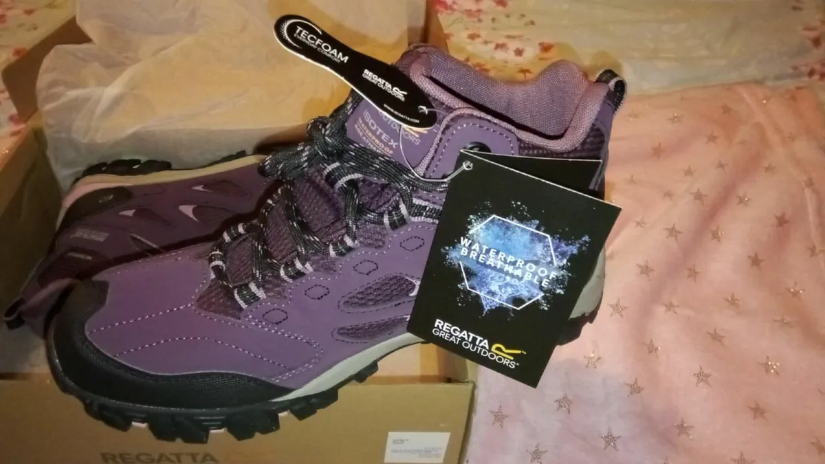 Women's Regatta Waterproof Walking Boots NEW! - Image 1