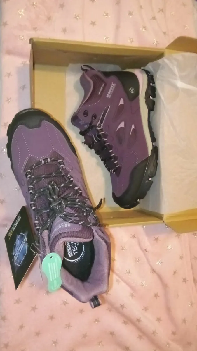 Women's Regatta Waterproof Walking Boots NEW! - Image 4