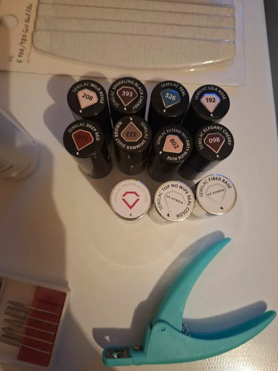 Hybrid nail polish SEMILAC - Image 1