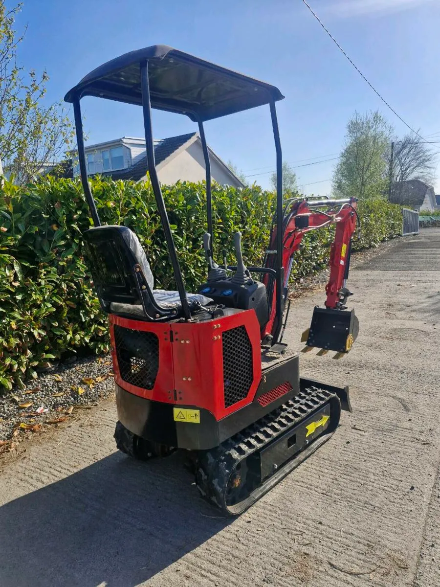 Mini digger - Image 3