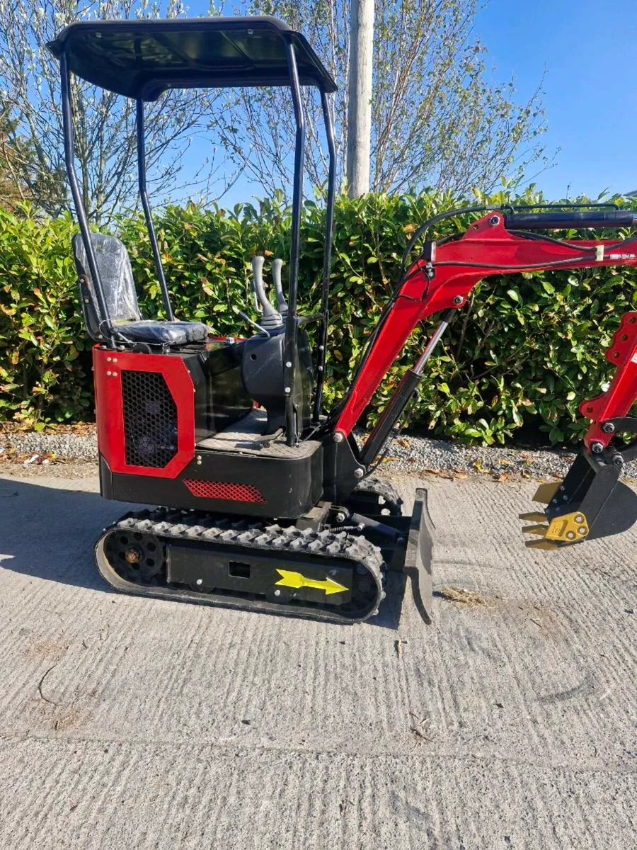 Mini digger - Image 4