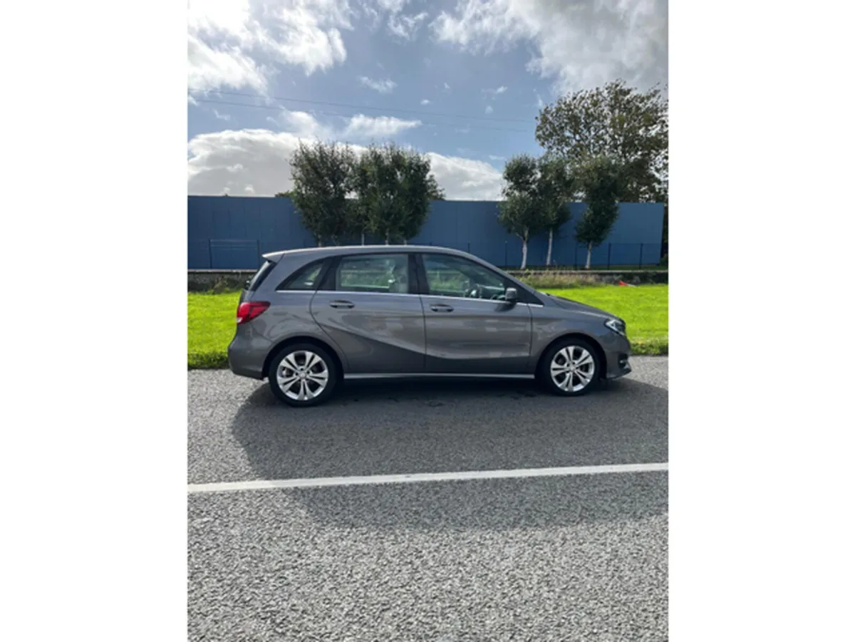 Mercedes-Benz B-Class 160 D URBAN 5DR AUTO - Image 4