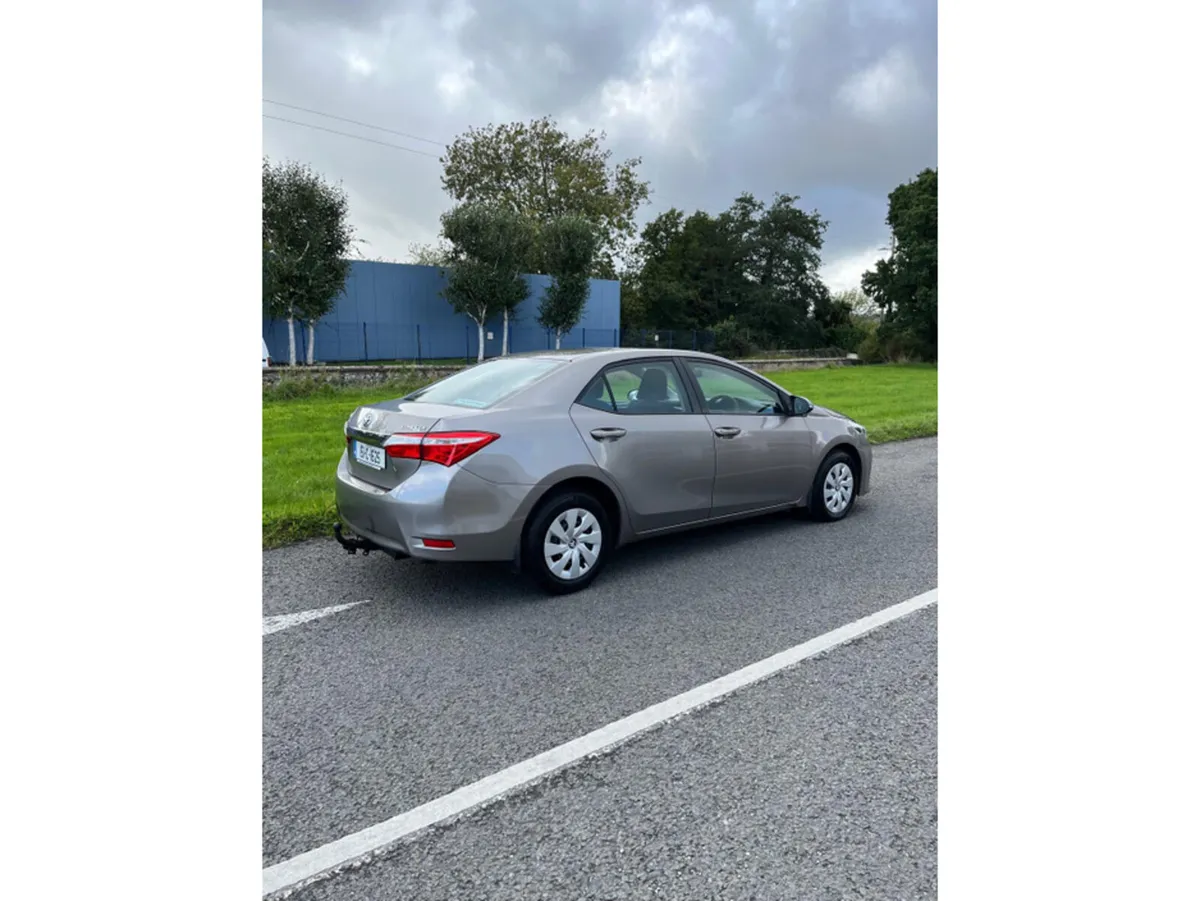 Toyota Corolla 1.4 D-4D TERRA 4DR - Image 4