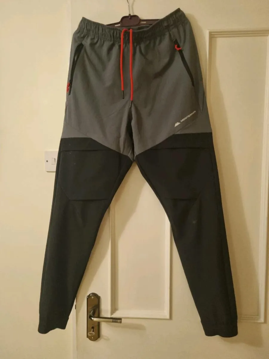 Monterain tracksuit - Image 1