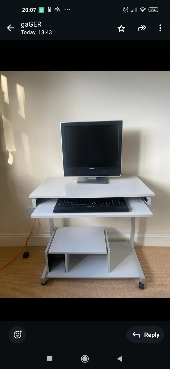 Computer desk