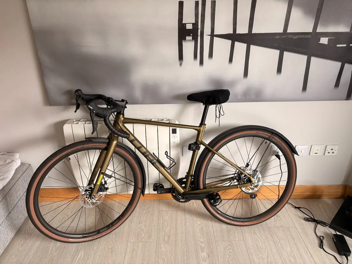 Cube Nuroad Pro Gravel Bike - Image 1