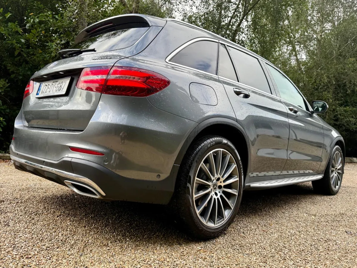 Mercedes-Benz GLC 250D  AMG LINE PREMIUM 4MATIC - Image 3