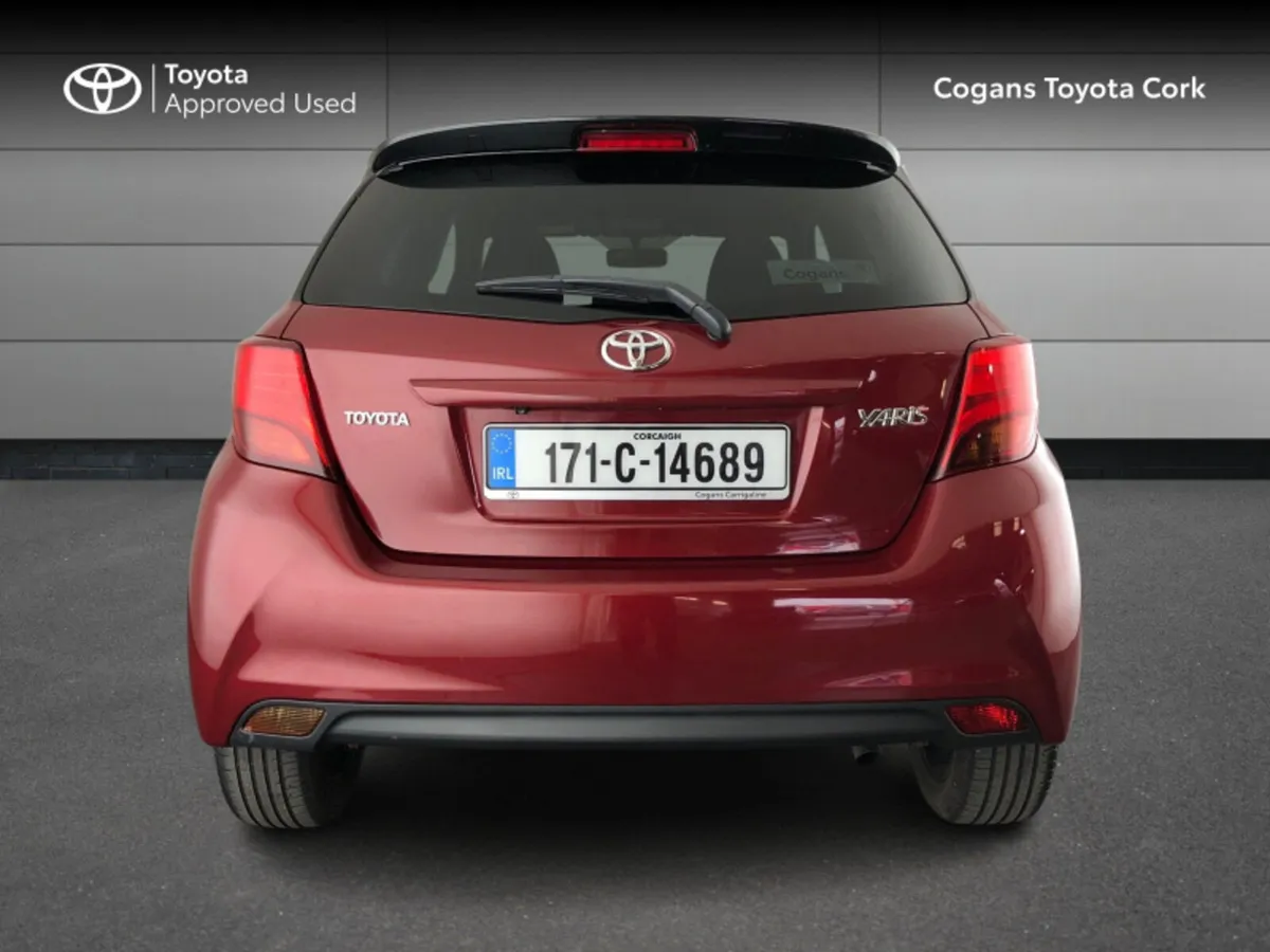 Toyota Yaris 1.33 VVT-I DESIGN 99BHP 5 5DR - Image 4