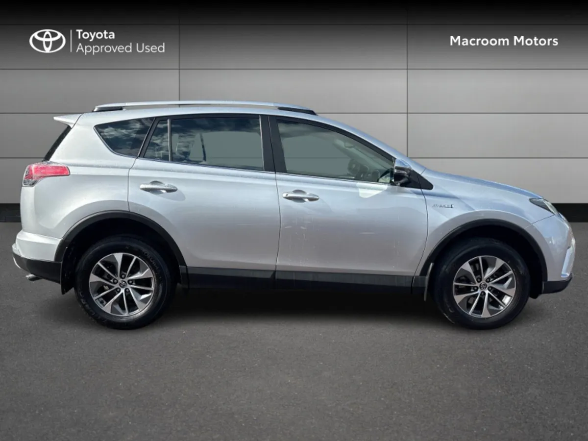 Toyota RAV4 RAV4 2.5 HYBRID LUNA - Image 3