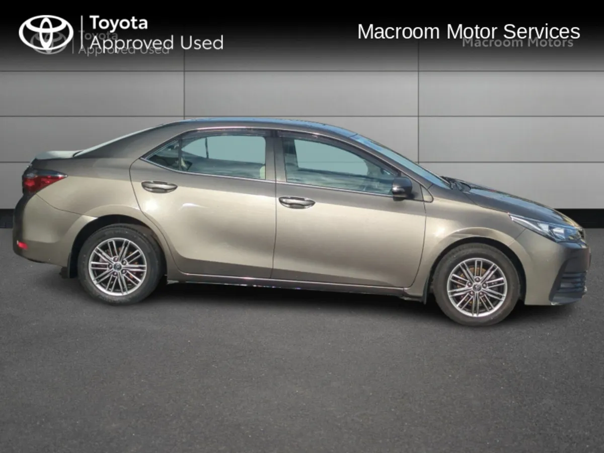 Toyota Corolla COROLLA 1.33 LUNA SPORT - Image 3