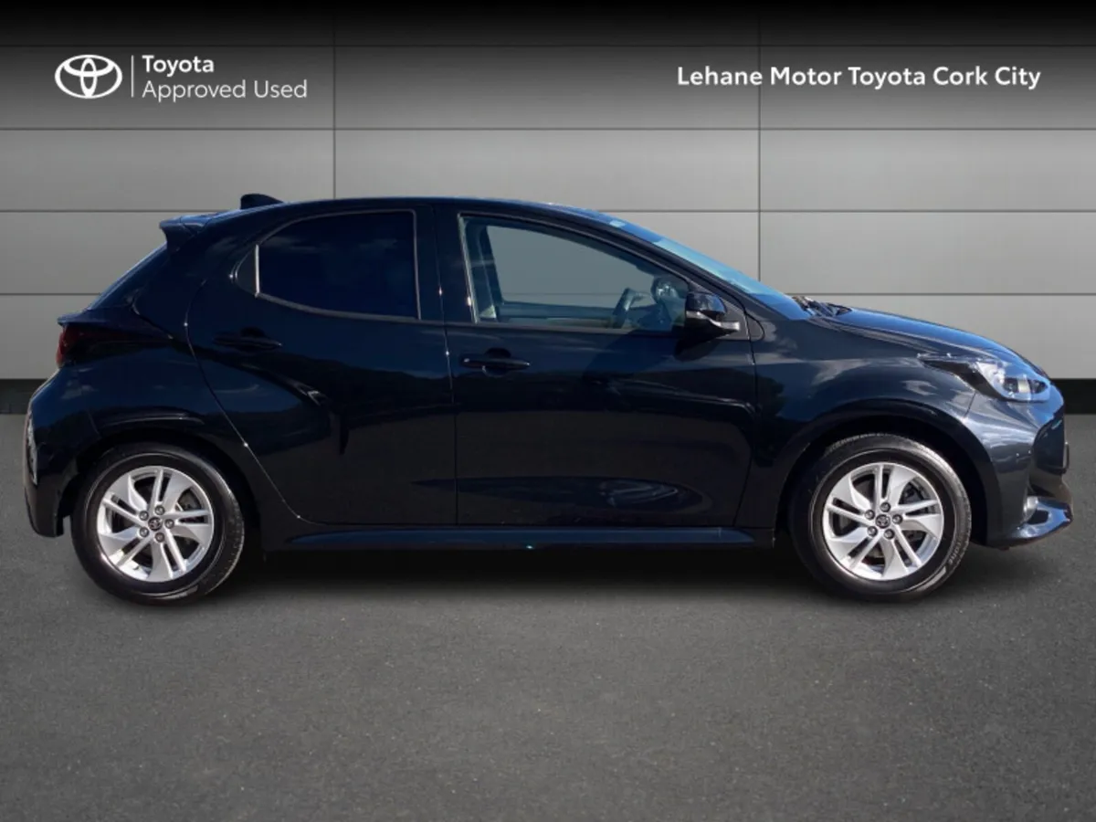 Toyota Yaris Yaris Hybrid 115 Luna - Image 3