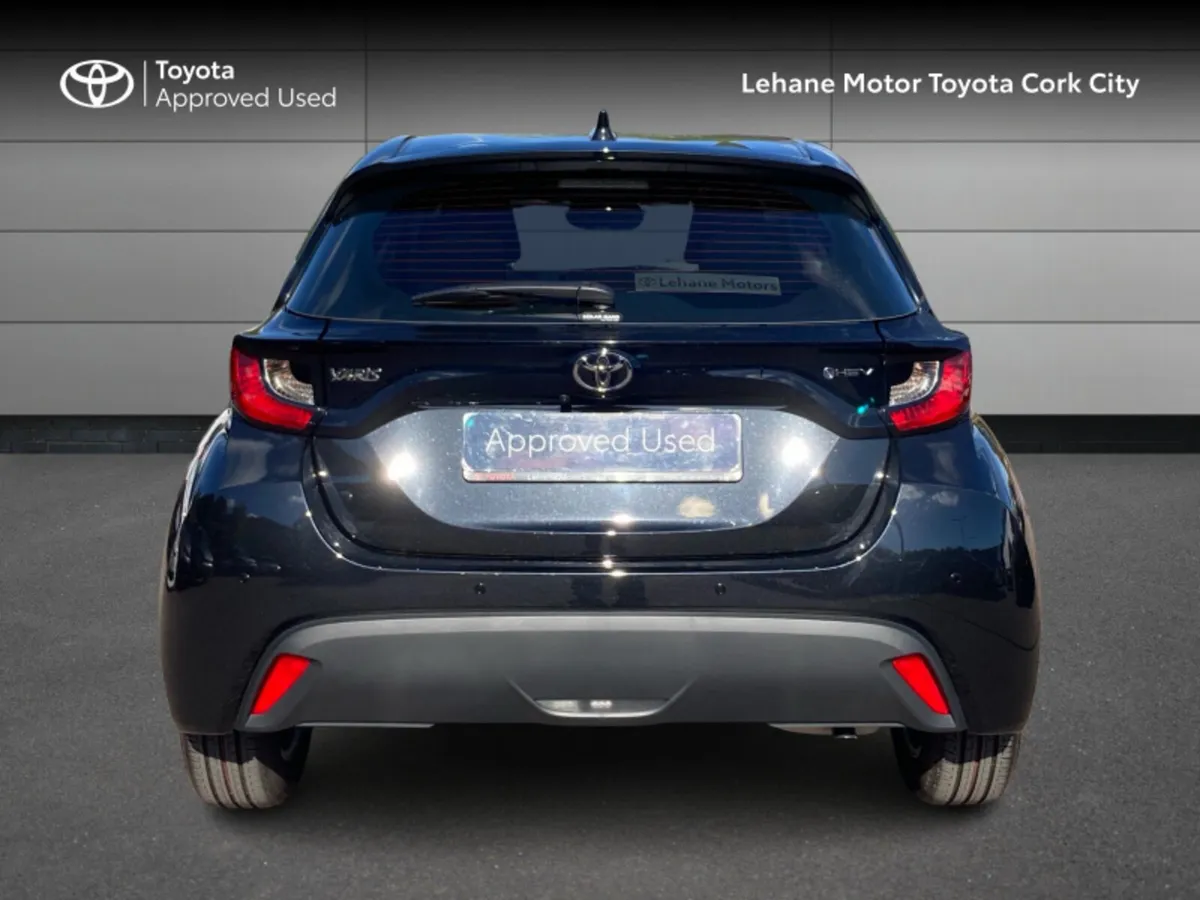 Toyota Yaris Yaris Hybrid 115 Luna - Image 4