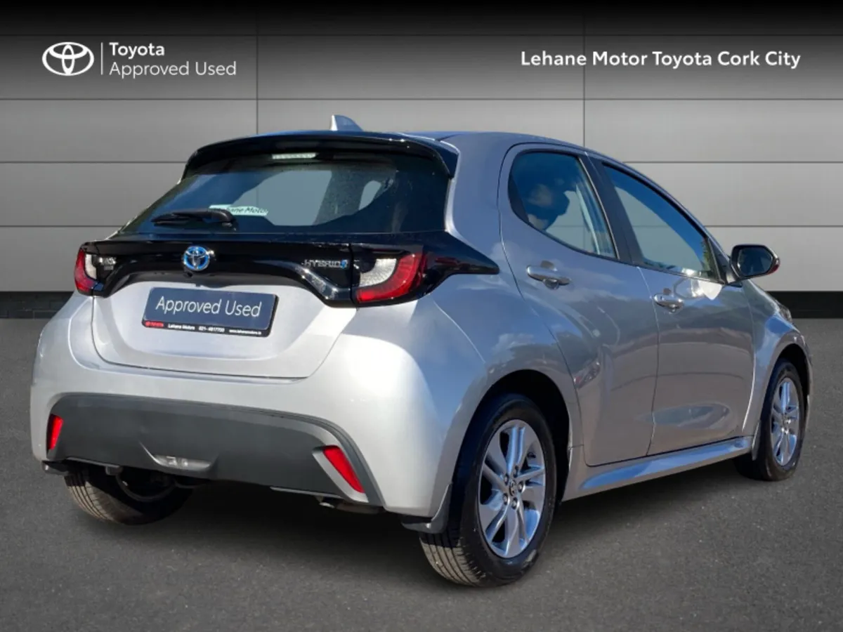 Toyota Yaris HYBRID LUNA 4DR AUTO - Image 2