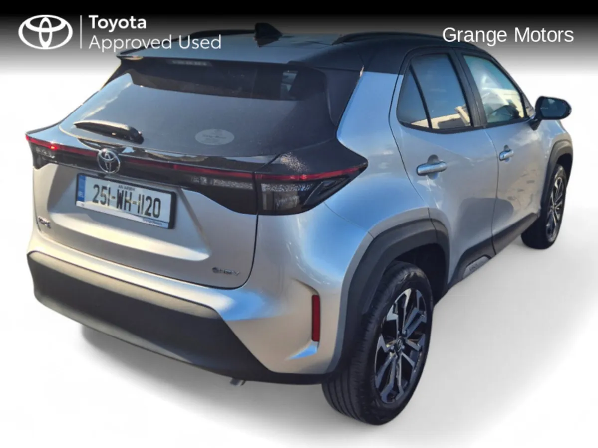 Toyota Yaris Cross 1.5 HYBRID LUNA SPORT BI-TONE 5 - Image 3