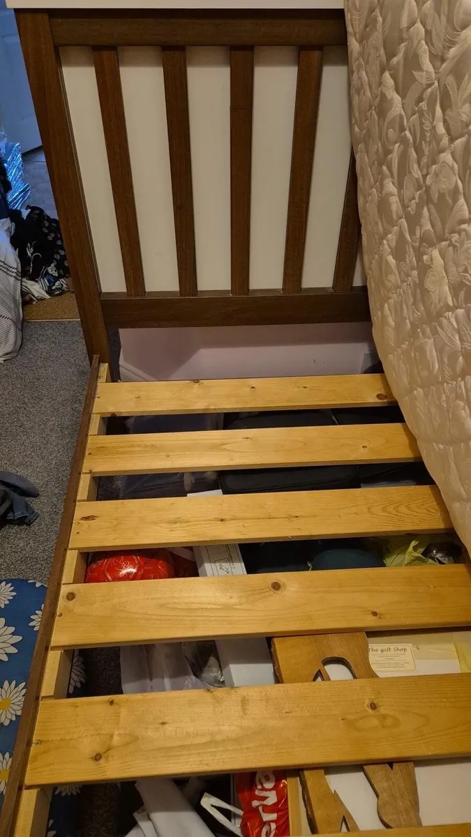 Single Bed with mattress included - Image 2