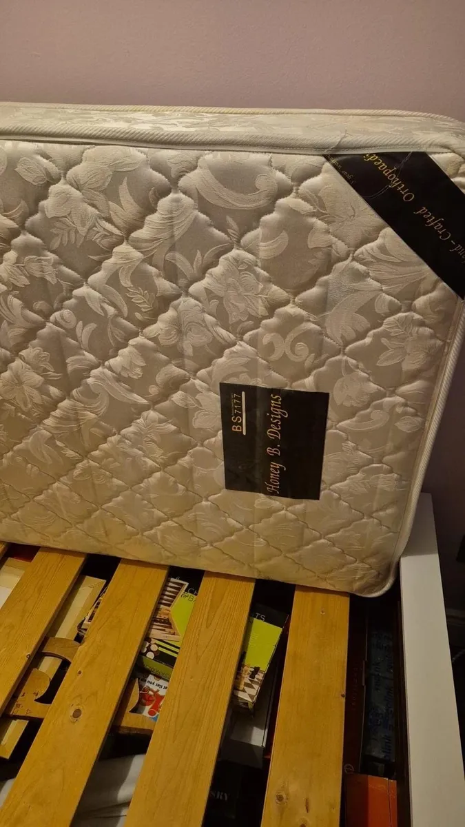 Single Bed with mattress included - Image 3