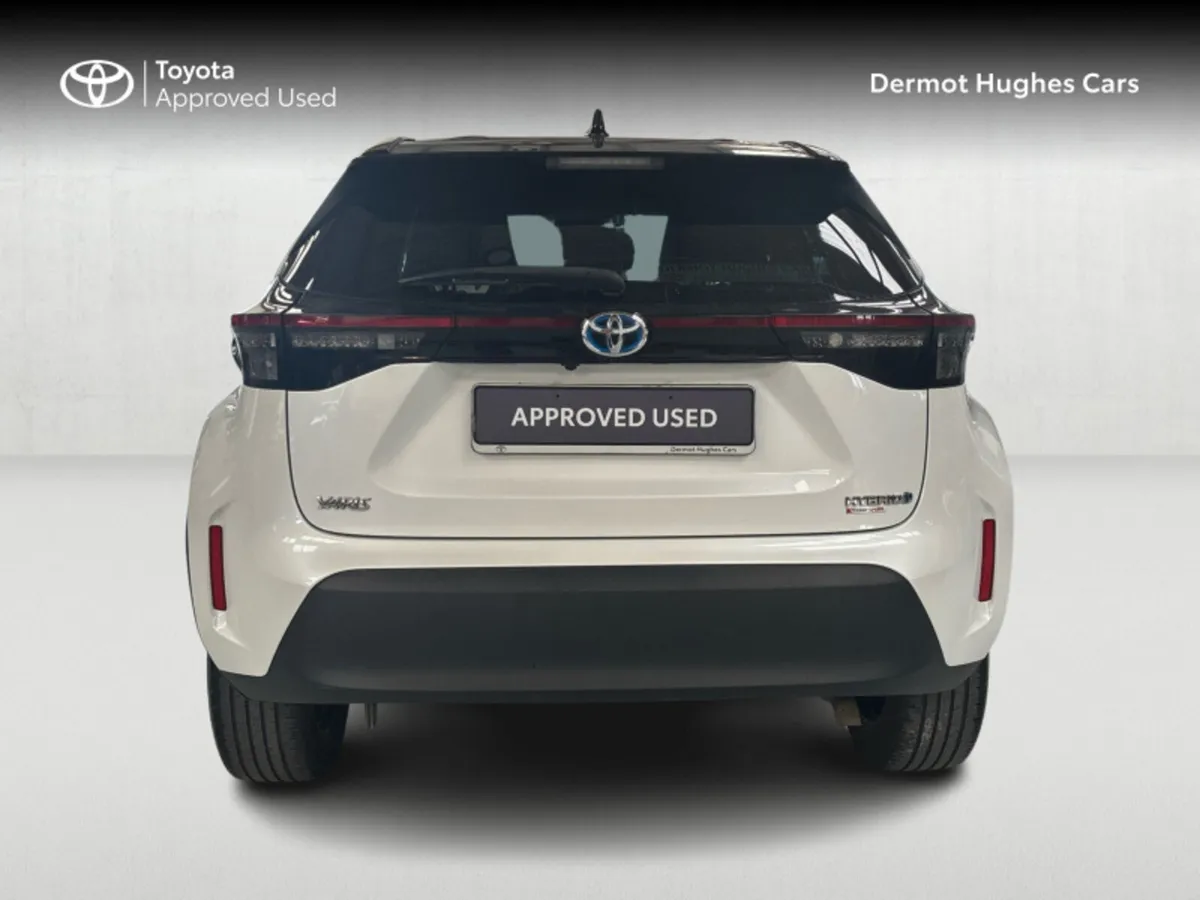 Toyota Yaris Cross YARIS CROSS LUNA SPORT - Image 4