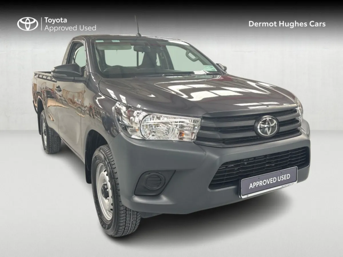 Toyota Hilux 2.4 DLX SINGLE CAB 2DR - Image 1