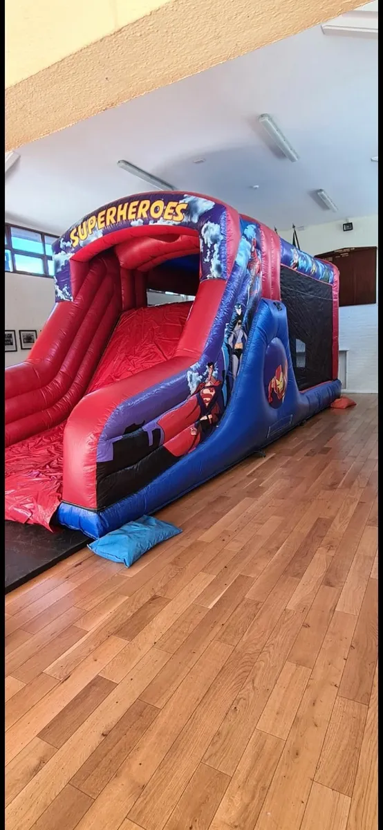 Bouncy castle - Image 1