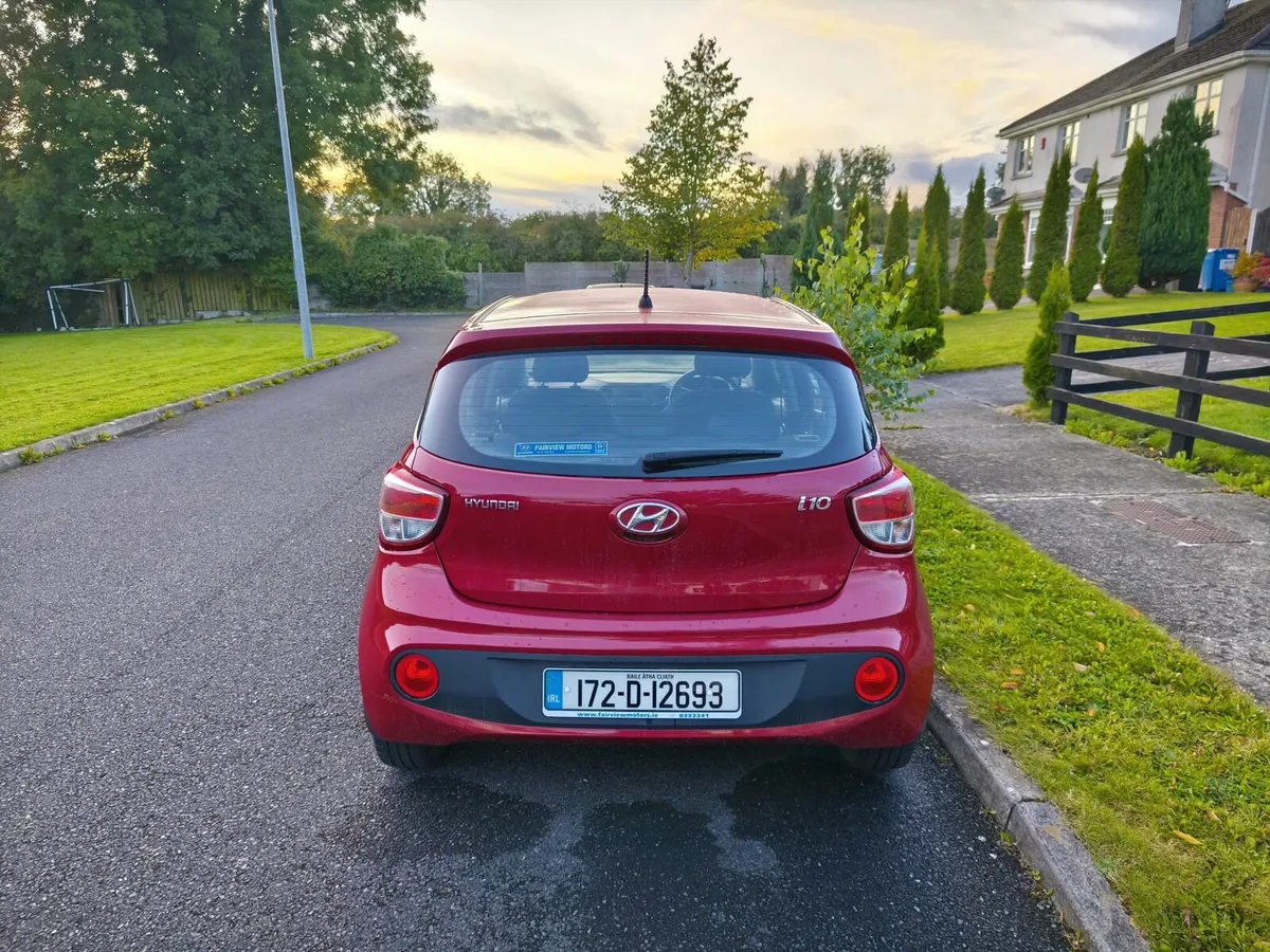 Hyundai i10 1.0 PETROL DELUXE - Image 4